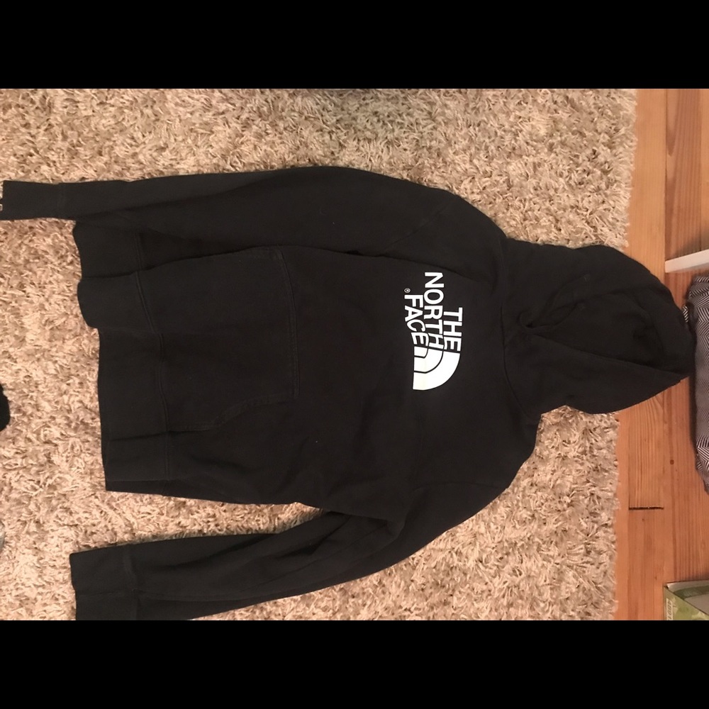 Men’s Northface hoodie